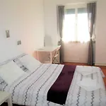 Belém Cozy Bedroom Alloggio in famiglia *
