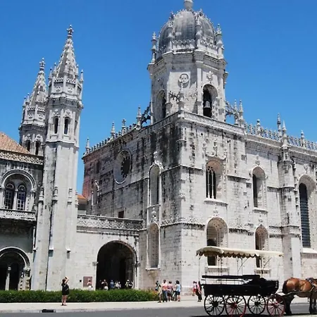 Homestay Belem Cozy Bedroom Lisbon