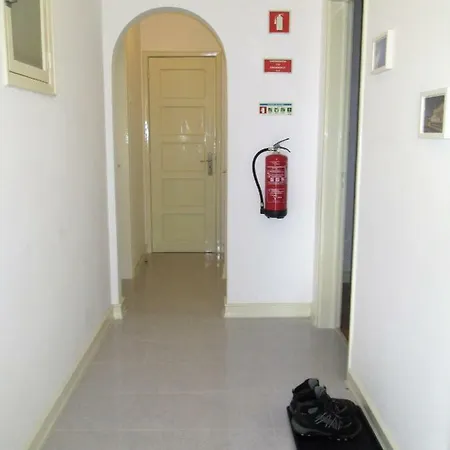 Homestay Belem Cozy Bedroom Lisbon