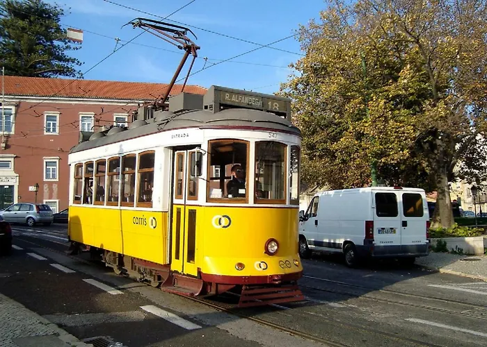 Belem Cozy Bedroom *