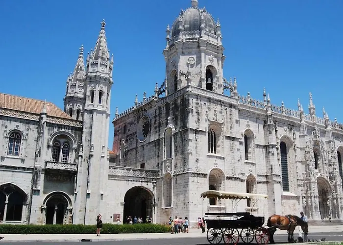 Homestay Belem Cozy Bedroom Lisbon