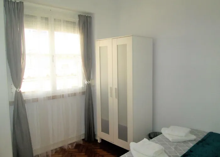 Homestay Belem Cozy Bedroom Lisbon