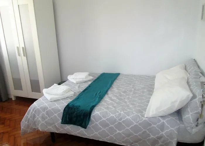 Belem Cozy Bedroom ホームステイ *