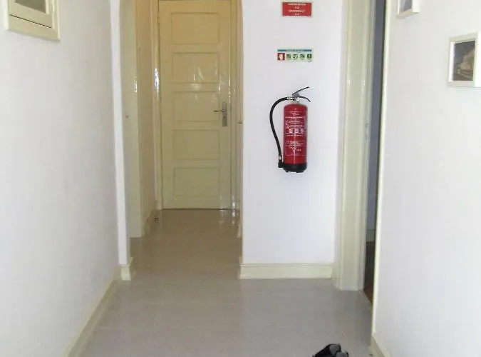 Homestay Belem Cozy Bedroom Lisbon