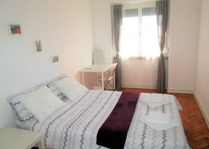 Belem Cozy Bedroom ホームステイ *